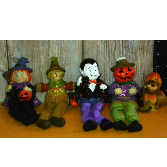 These cute shelf sitters are here to help with your Halloween Decor ! 🎃 - Picture 7 of 7